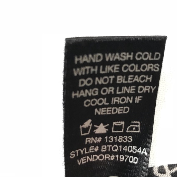 BKE Boutique Womens Long Sleeve Top Size XS Sheer Lace Neck - Picture 5 of 5